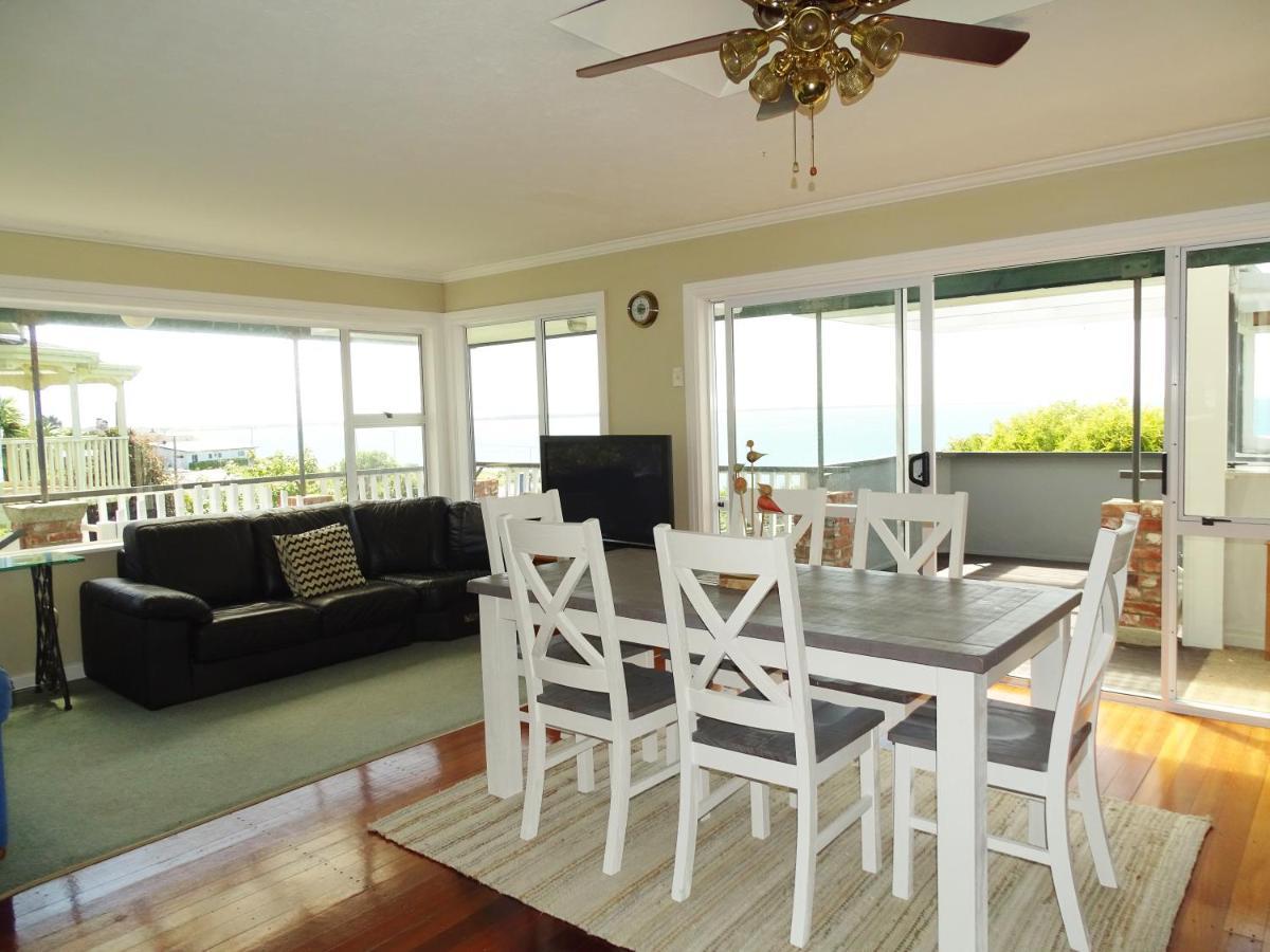 Relax In Riverton Villa Екстериор снимка